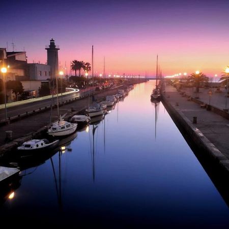 Locazione Turistica Sea Design Home Viareggio Esterno foto