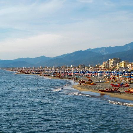 Locazione Turistica Sea Design Home Viareggio Esterno foto