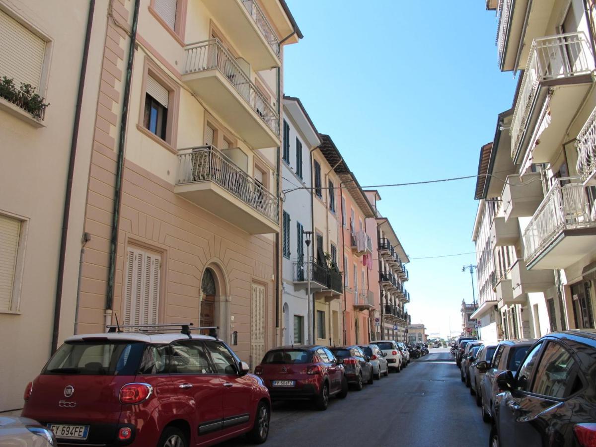 Locazione Turistica Sea Design Home Viareggio Esterno foto