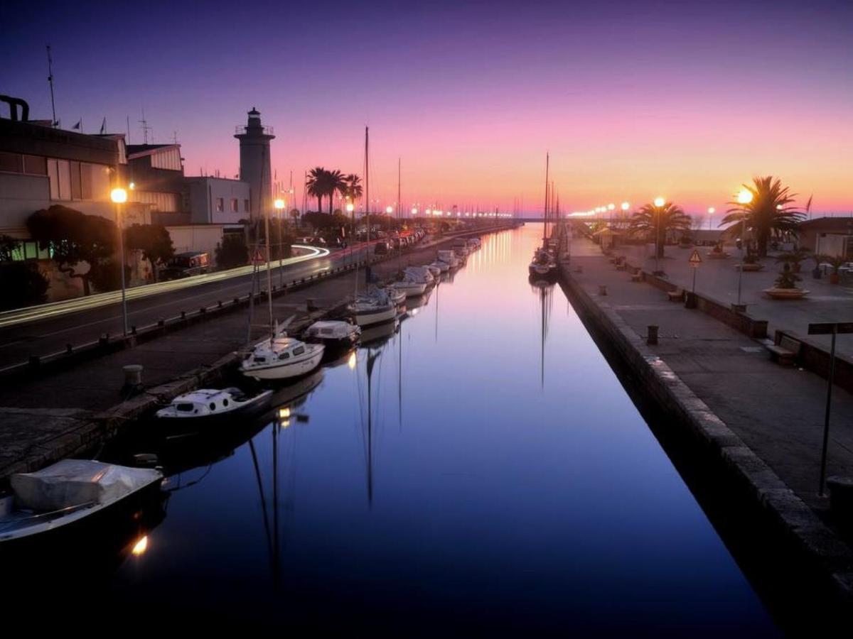 Locazione Turistica Sea Design Home Viareggio Esterno foto